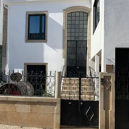 Holiday Rua Da Ermida Tatil Evi Sendim (Braganca)